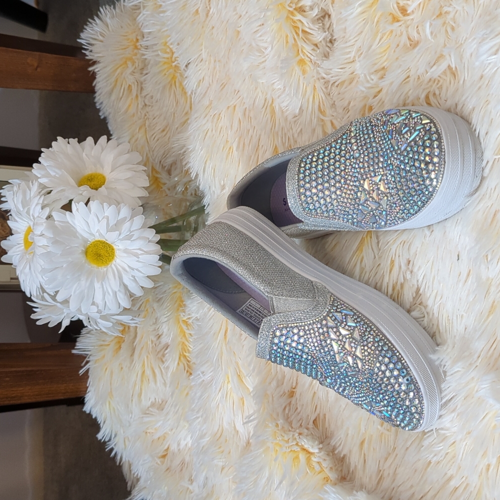 ❣️👟❣️SKECHERS DOUBLE UP TAKE THE LEAD RHINESTONES SLIP-ON SNEAKER❣️👟❣️